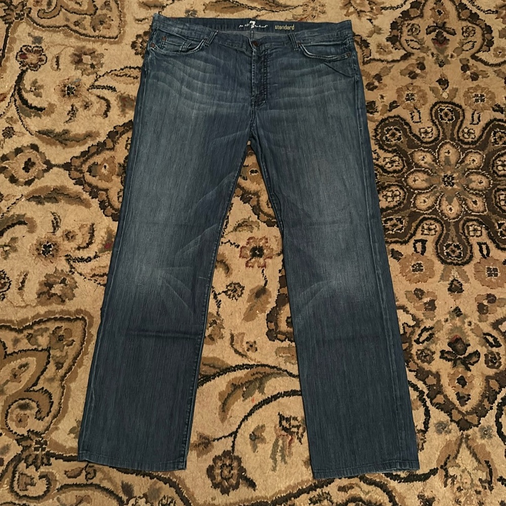 7 For All Mankind Men’s medium blue standard jeans. 40/32.